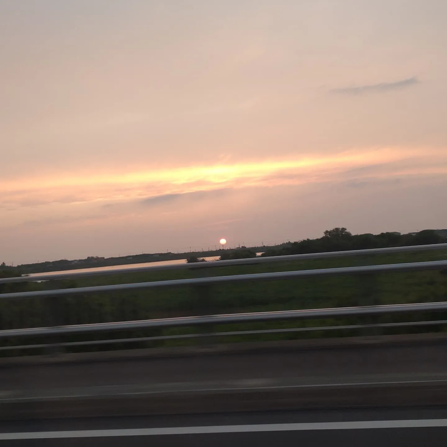 出張先でもカラオケ練習です…ピアノの体験レッスンのお問い合わ...